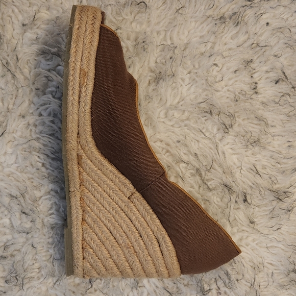 Charlotte Russe Wedges - Picture 7 of 8